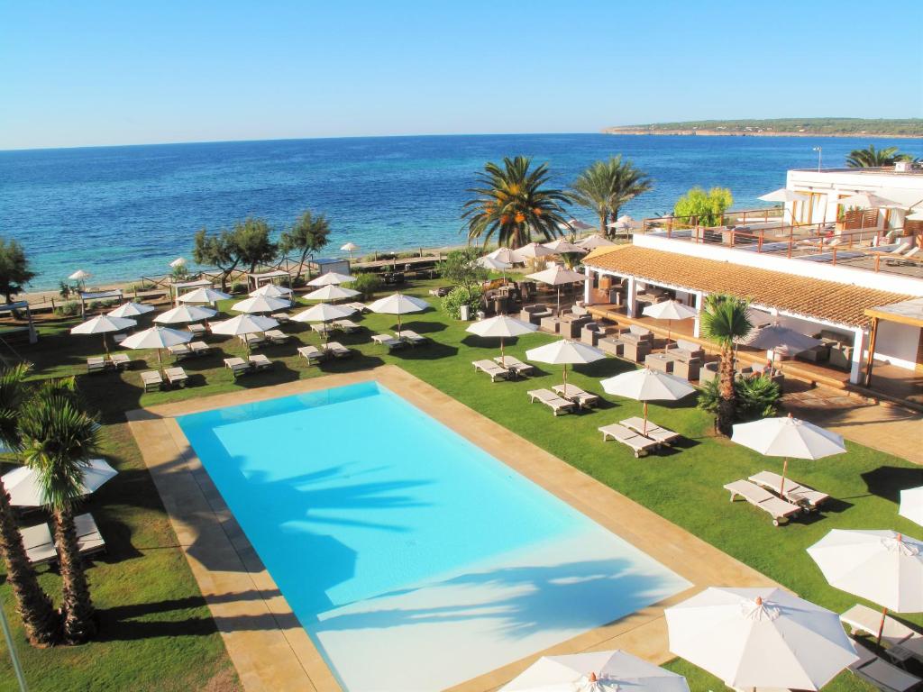 Gecko Hotel & Beach Club (Playa Migjorn)