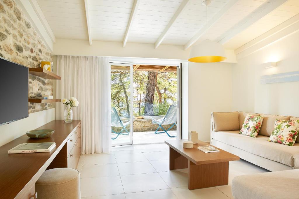 Makryammos Bungalows