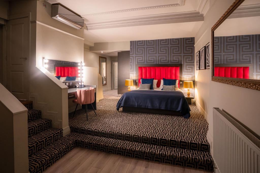 62 Castle Street Hotel
