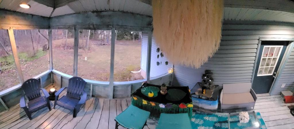 Experience The Serenity Of Pineapple Acre Pocono (Stroudsburg)