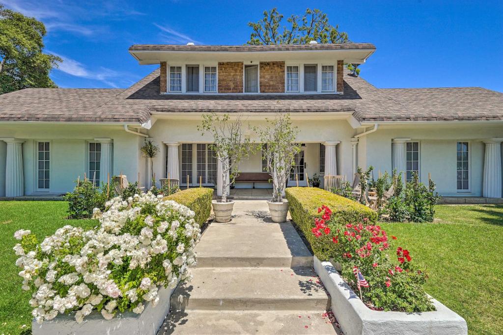 Elegant (Santa Ana)