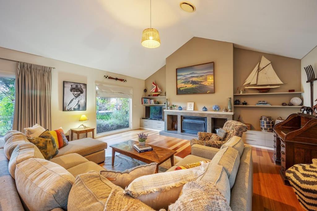 'Yallambee' Magical Mudgee Garden Hideaway