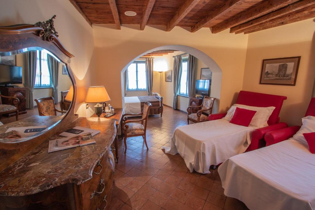 Albergo Le Due Corti (Como)