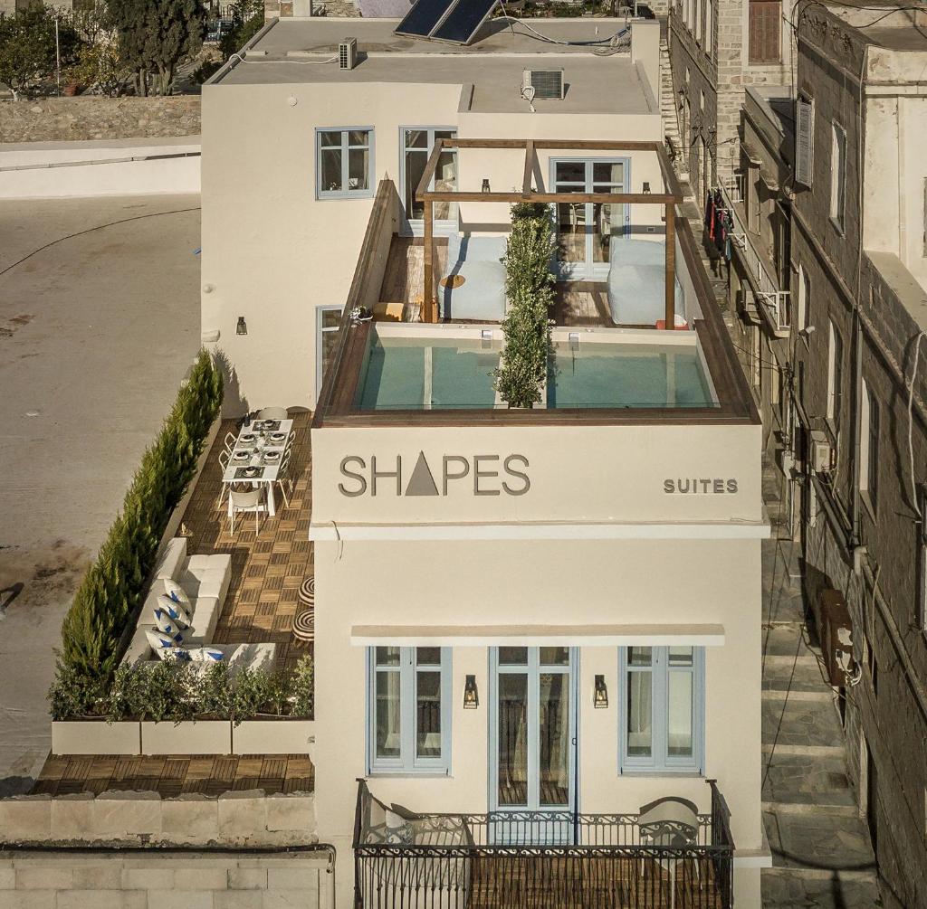 Shapes Luxury Suites (Ermoupoli)