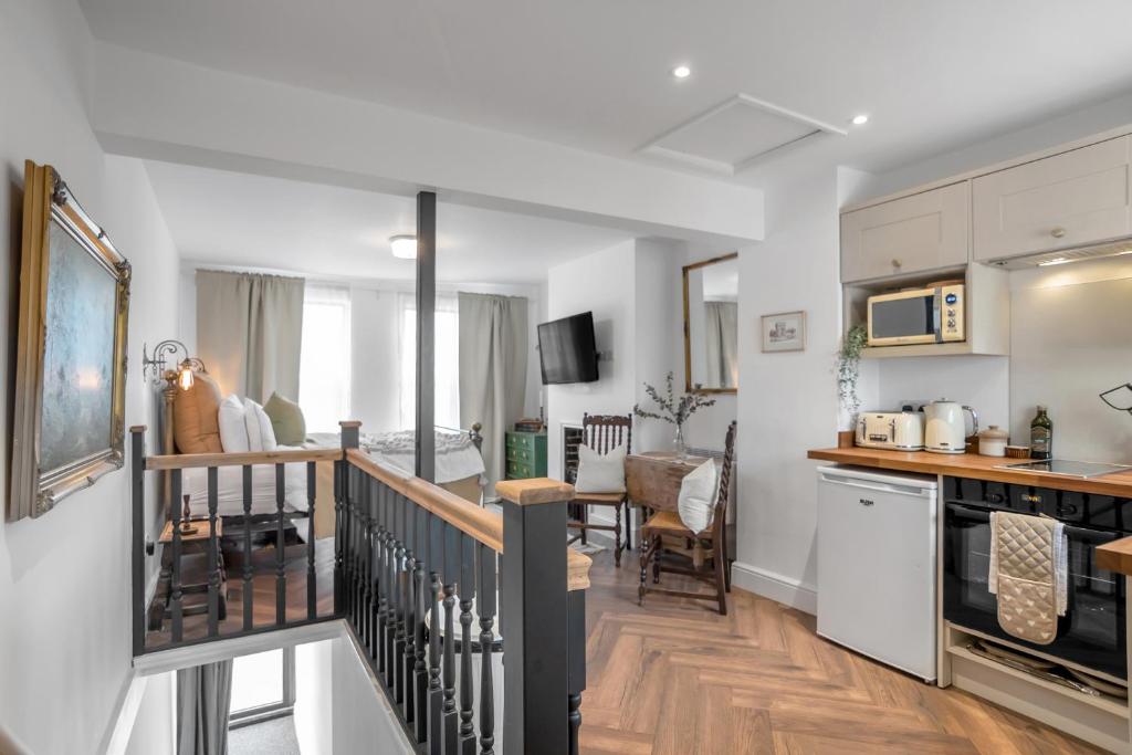 Magdalen Rest - Cosy 1 Bedr Central flat /w Fully Equipped kitchen and Free Parking - Ginger and Gold ltd