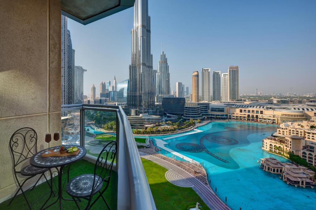 Durrani Homes - Luxe Living with Burj Khalifa and Fountain View - third room without partition