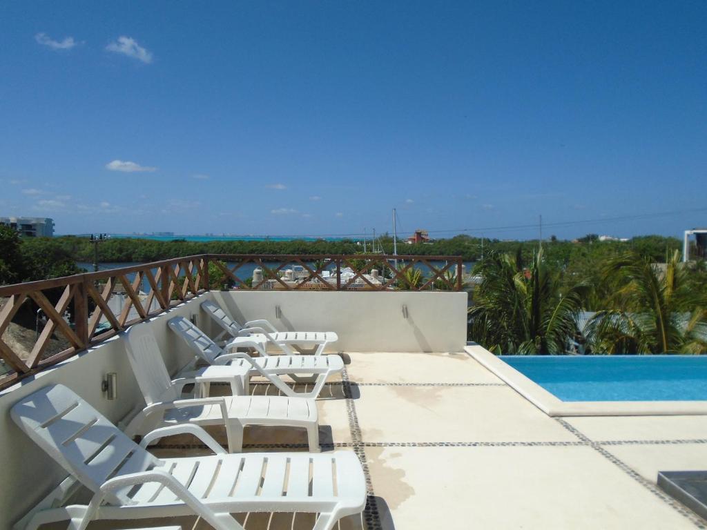 Flamingo Apartment-Rooftop Pool