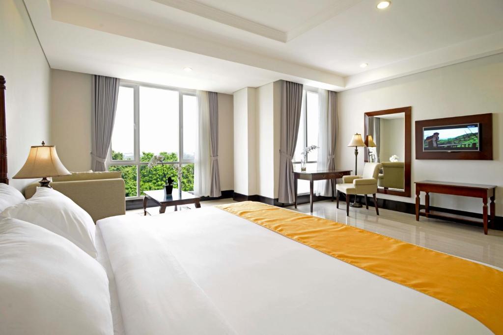 The Sahira Hotel Syariah
