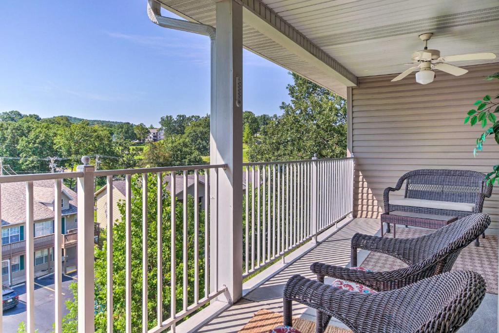 Charming Branson Condo with Private Balcony!