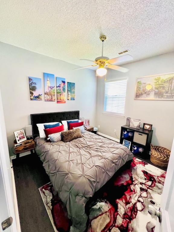 Luxury Cozy Romantic Charleston Meets Paris Villa on the Coast!! (Summerville)