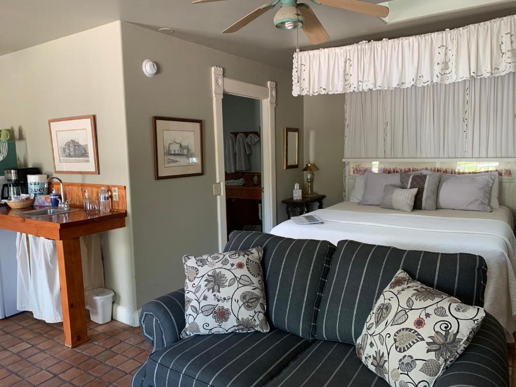 The Cottage at 241 North (St. George)