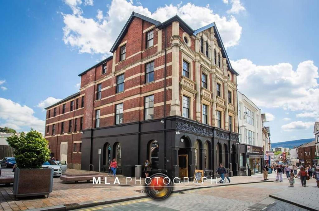 Gorgeous comfortable Apartment on the High Street