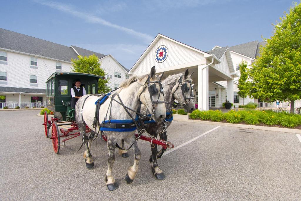 Blue Gate Garden Inn (Shipshewana)
