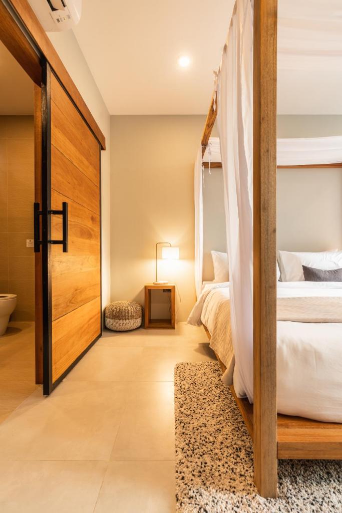 Zee Luxury Boutique Hotel (Hinkong)
