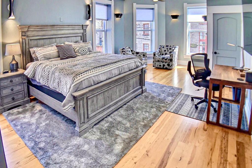 Rock House Suites - North Side Suite