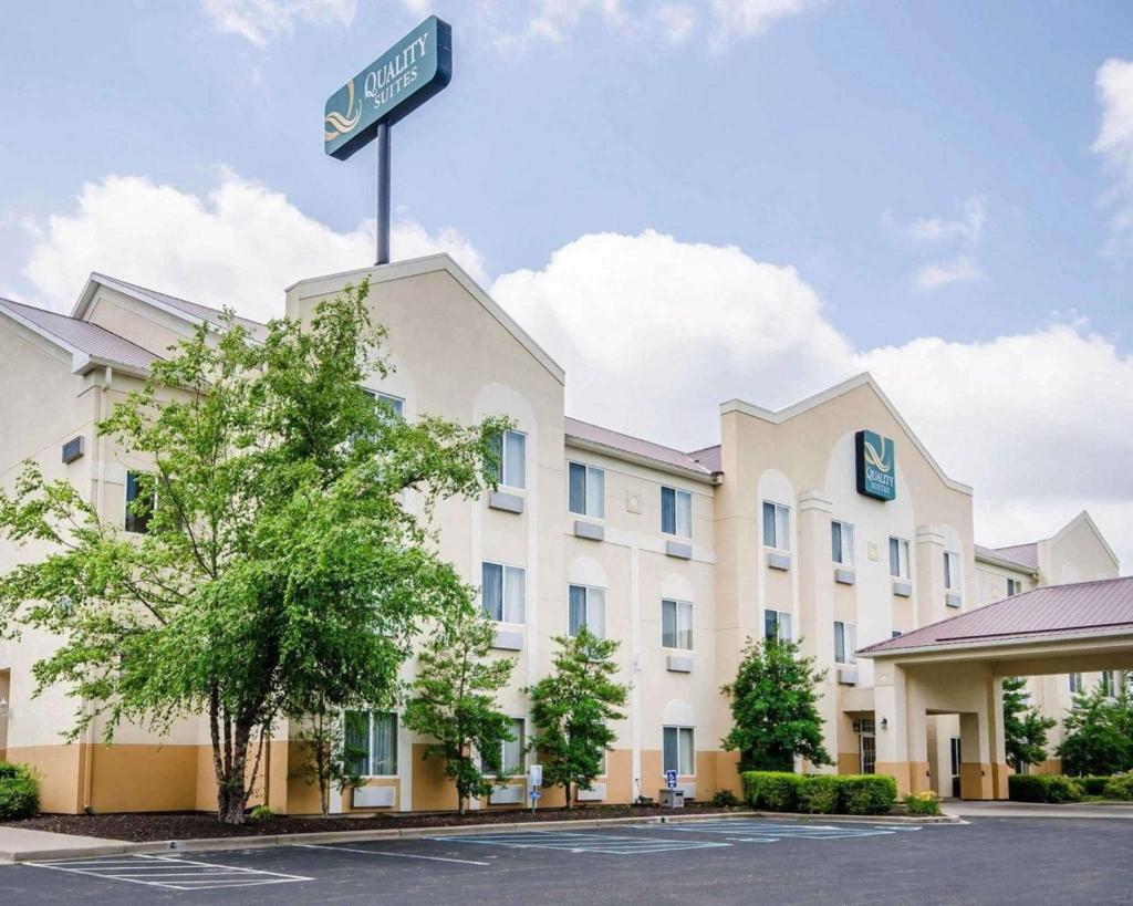 Quality Suites La Grange (La Grange)