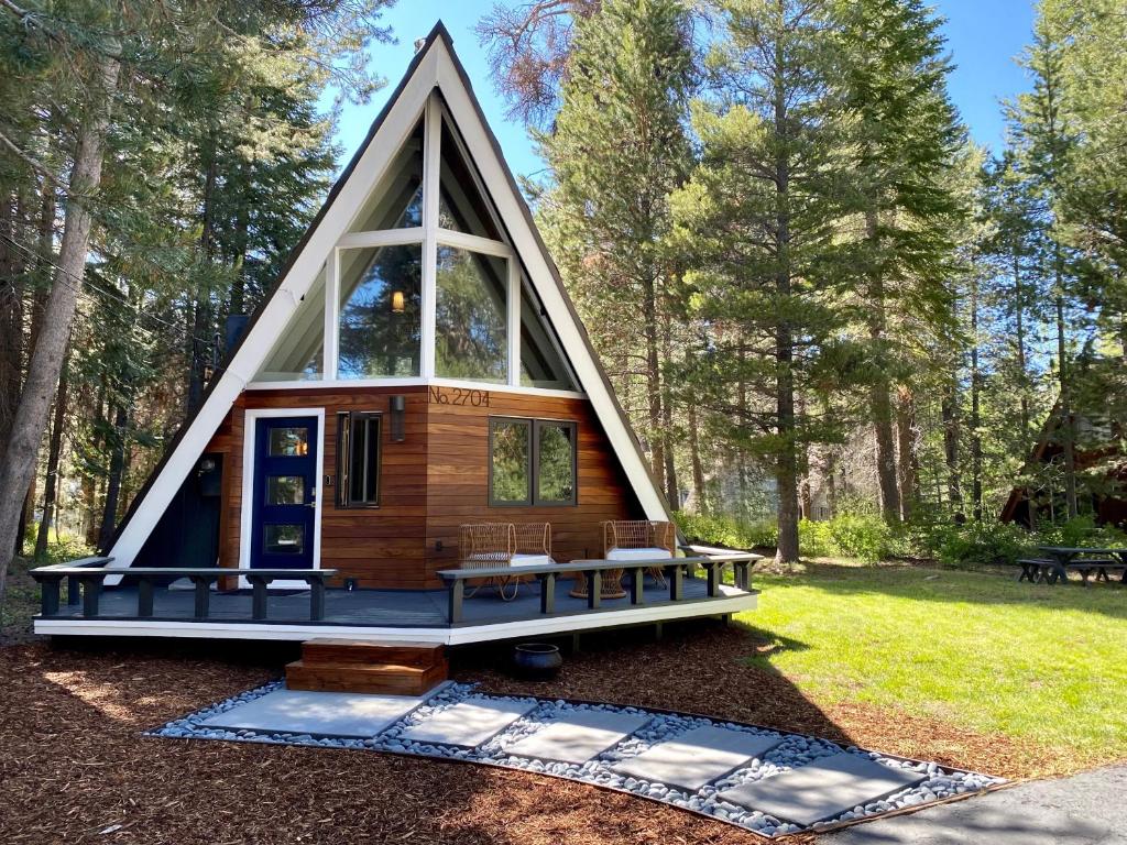 Stunning A-Frame Cabin: luxe