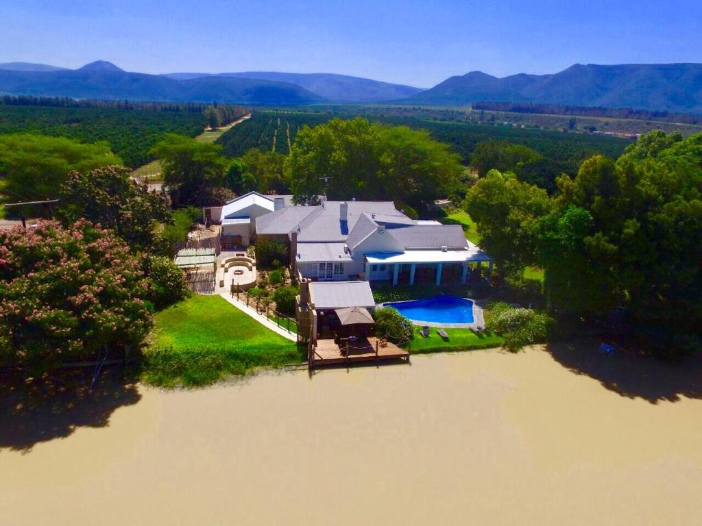 Broadlands Country House (Kirkwood)