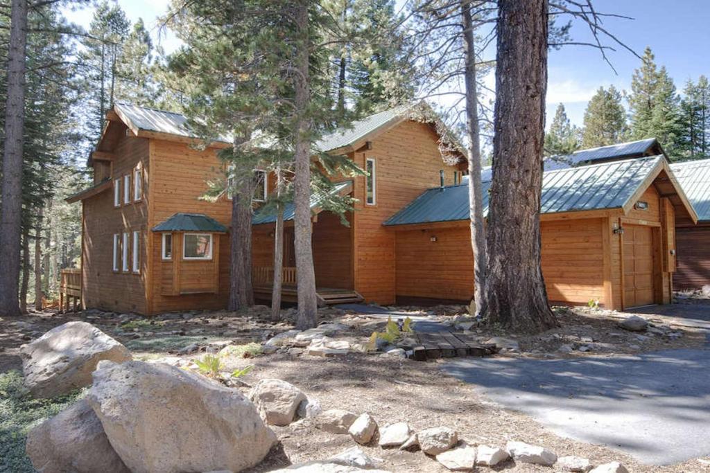 The Acorn House (Truckee)