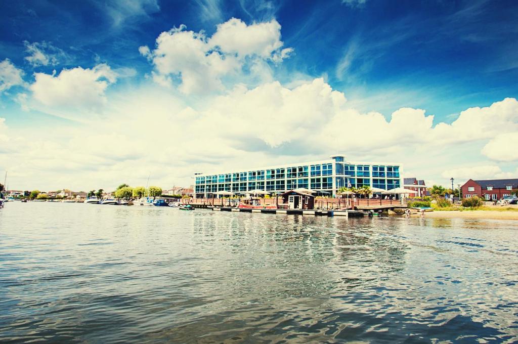 Captain's Club Hotel & Spa (Christchurch)