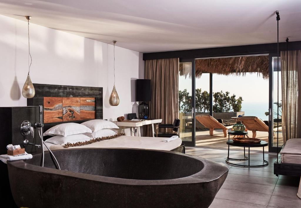 Myconian Utopia Relais & Chateaux