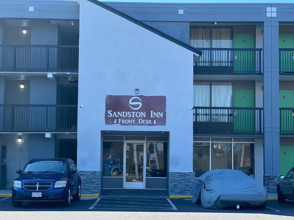 Sandston Inn (Sandston)
