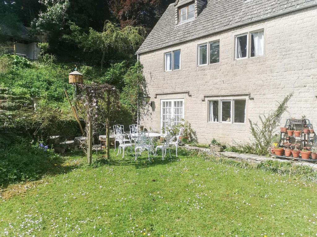 Violet Cottage