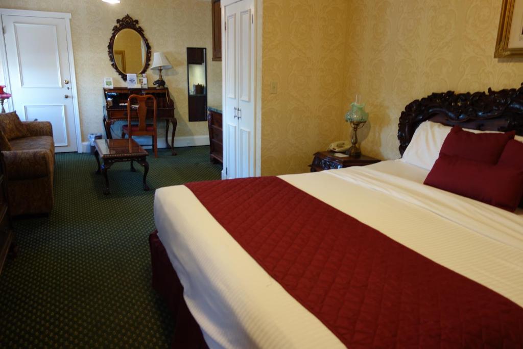 Lafayette Hotel Marietta (Marietta)