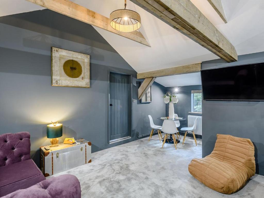 1 Lamb Barn