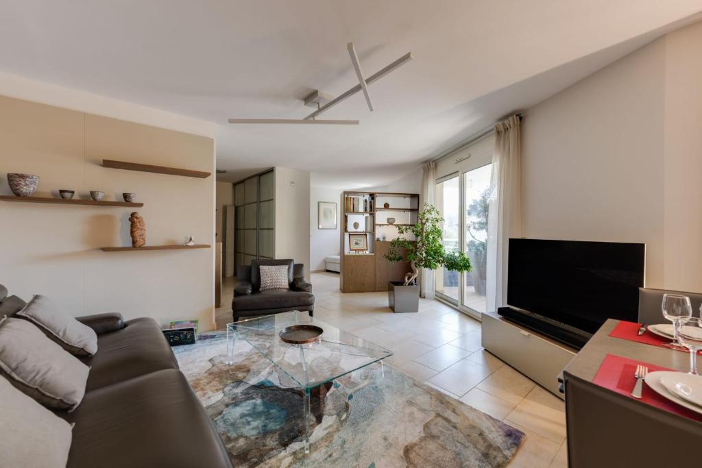 Kiss Cool - 2 bedroom apartment with terrace and garage (Annecy)