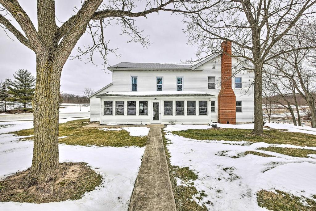 Inviting Ashland Farmhouse 7 Mi to Downtown! (Ashland)