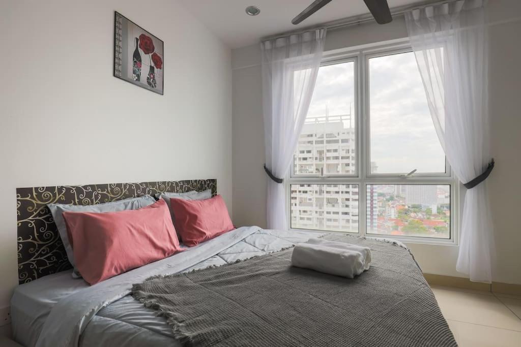 Seaview Komtar view