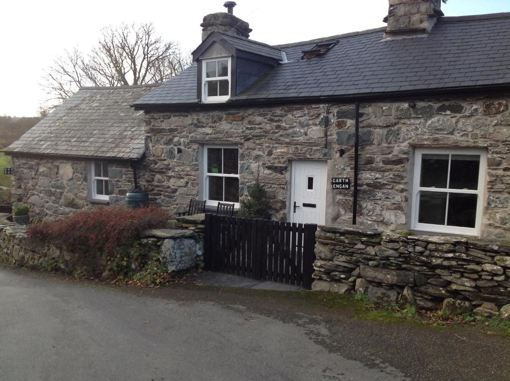 Garth Engan Private Self Contained B&B with Garden Area (Llanbedr)