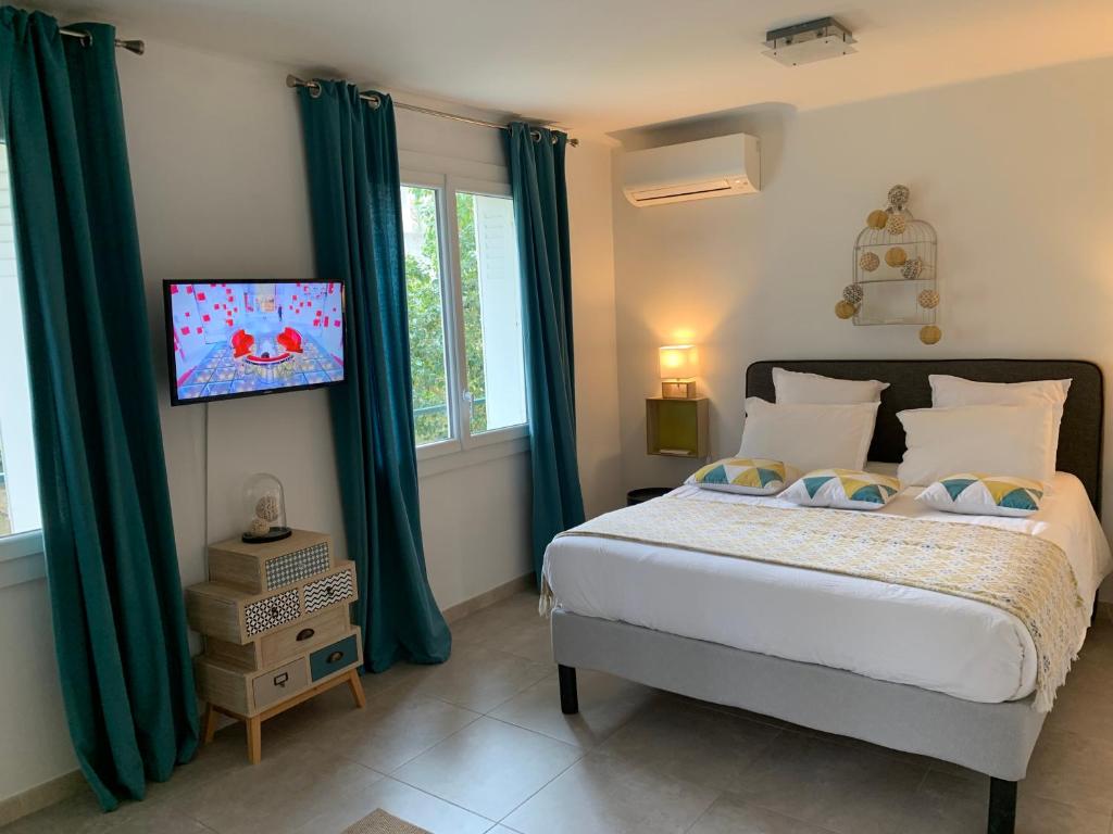 APPARTEMENT VILLAGE CASSIS Options Baby