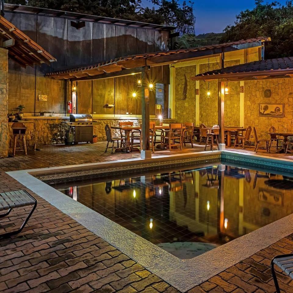 Costa Verde Inn