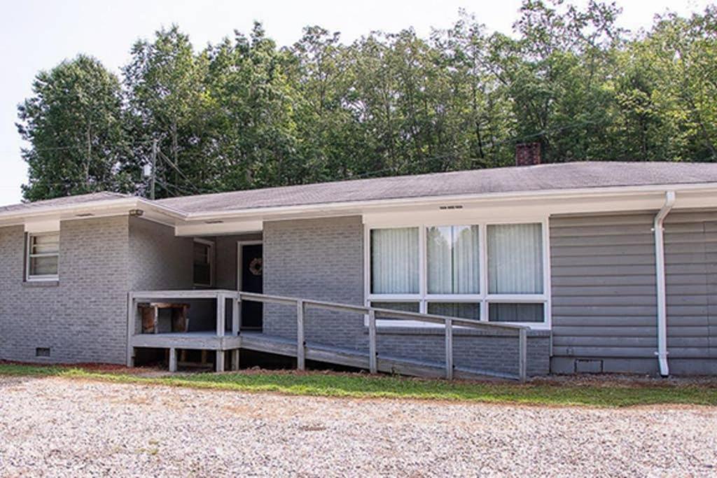 Vintage with Advantages (Bryson City)