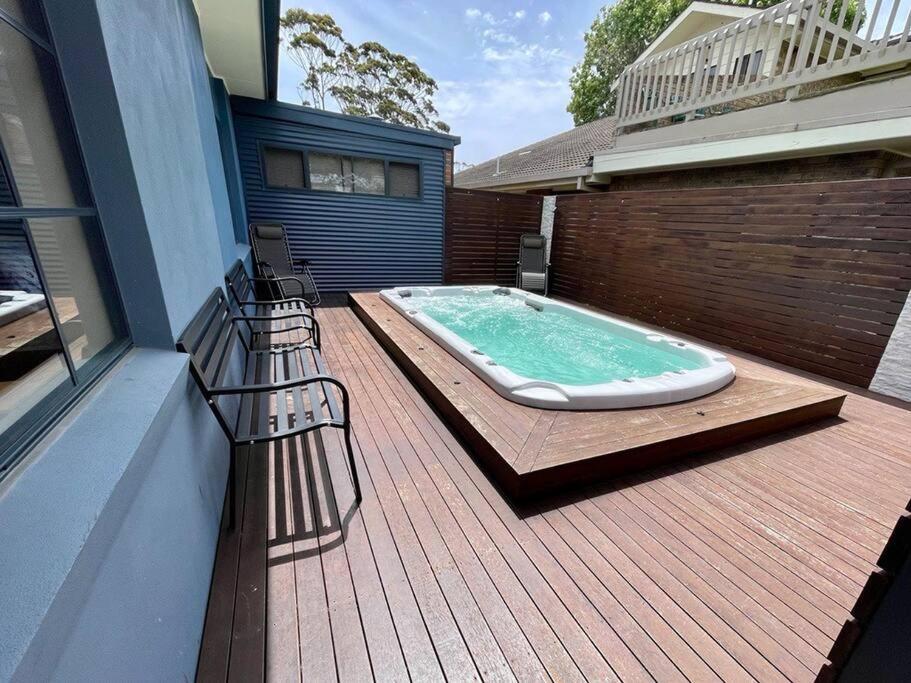 Sails to Sea - 4 Bedroom Pet Friendly Private Pool (Pambula Beach)