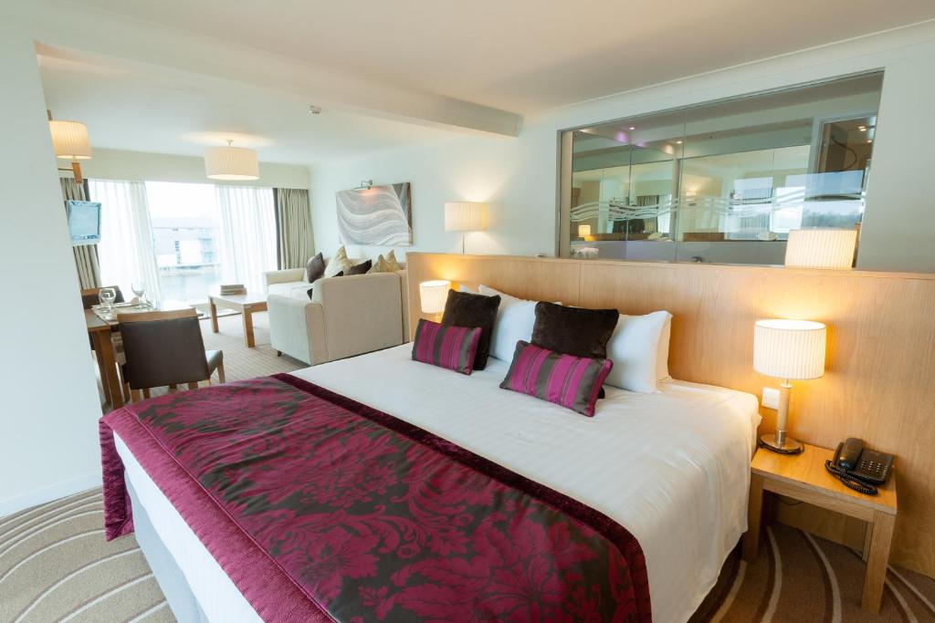 De Vere Cotswold Water Park (Cirencester)