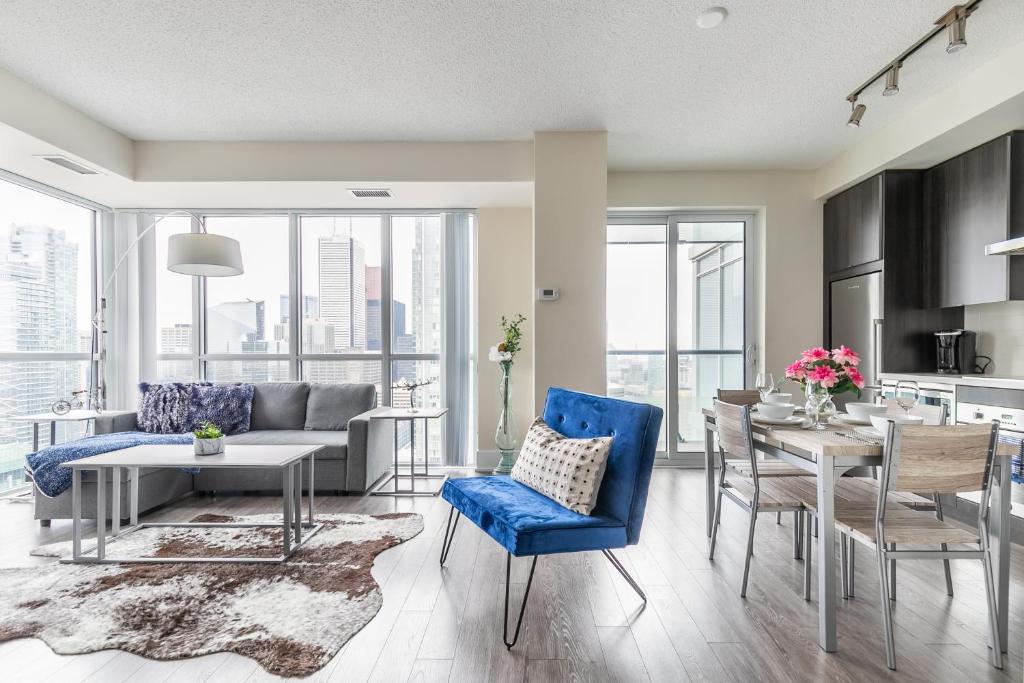 Luxurious 1BR w King Bed & Attractive City Views