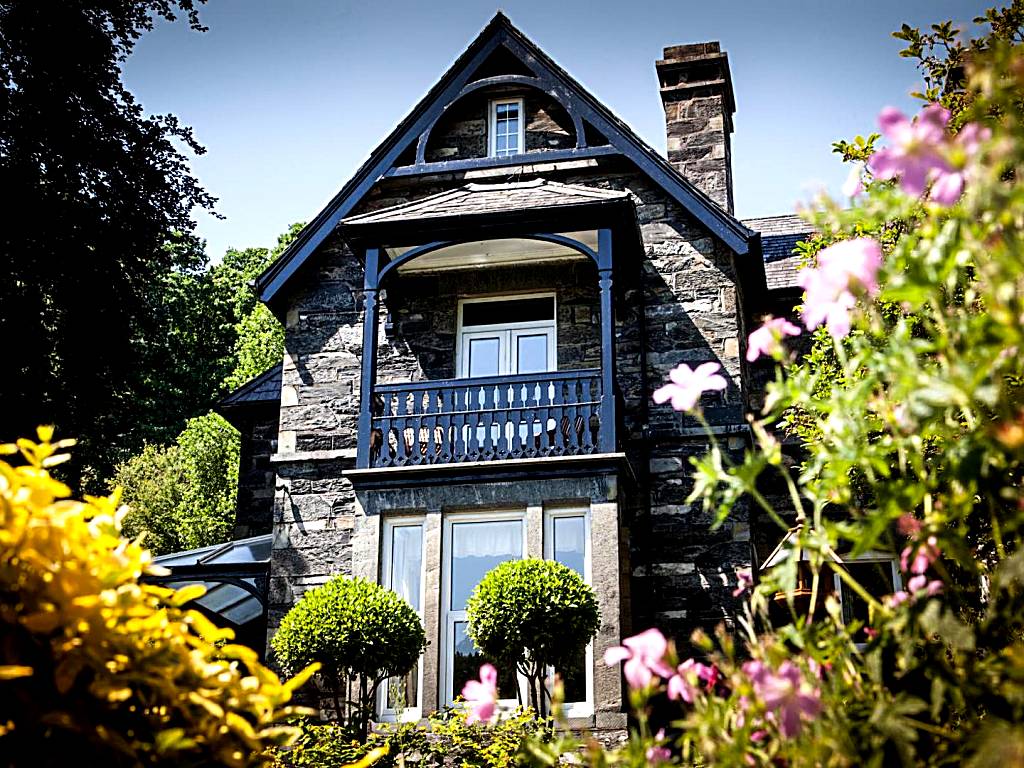 Mary's Court Guest House - Mairlys