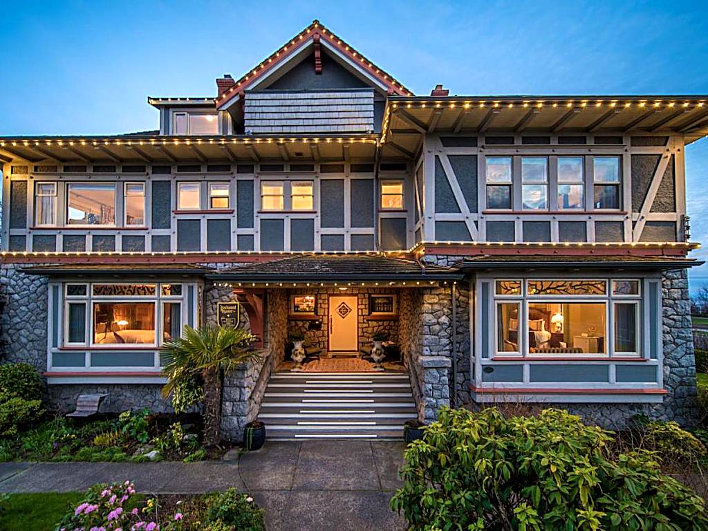 Dashwood Manor Seaside Bed & Breakfast (Victoria)