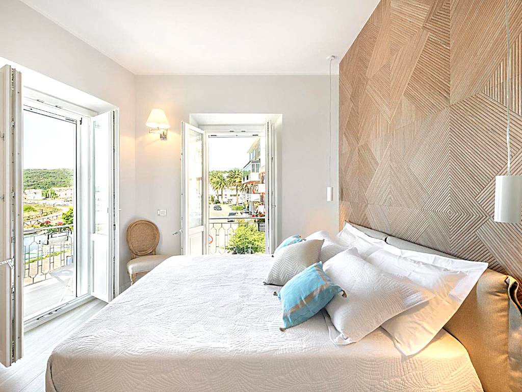 AQUAMADRE Suites