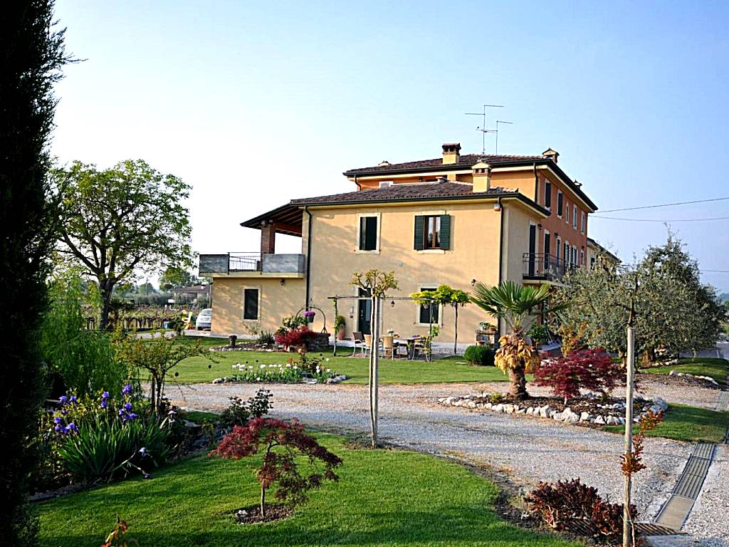 Agriturismo Corte Albarel