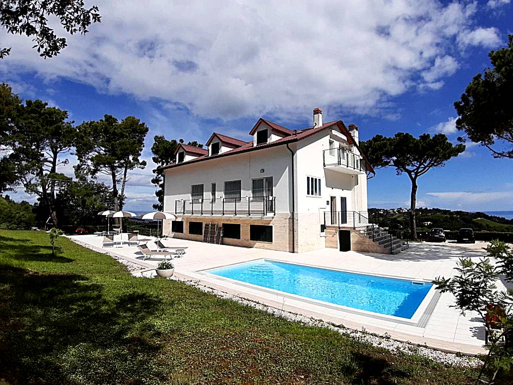 Villa De Ruschi (Montacuto)