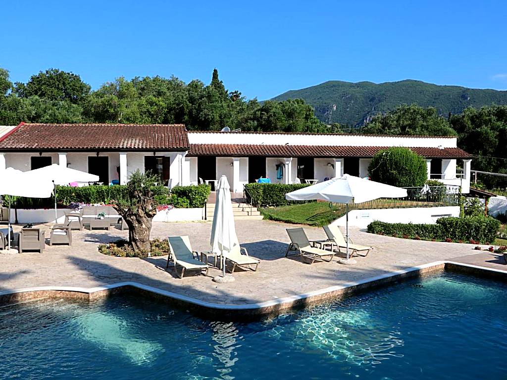 Summer Wine Friendly Resort (Ýpsos)