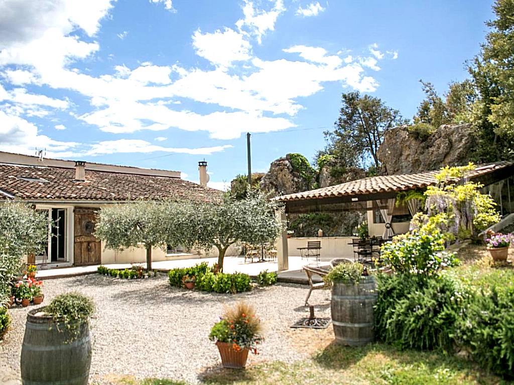 Campagne de la source St Martin B&B