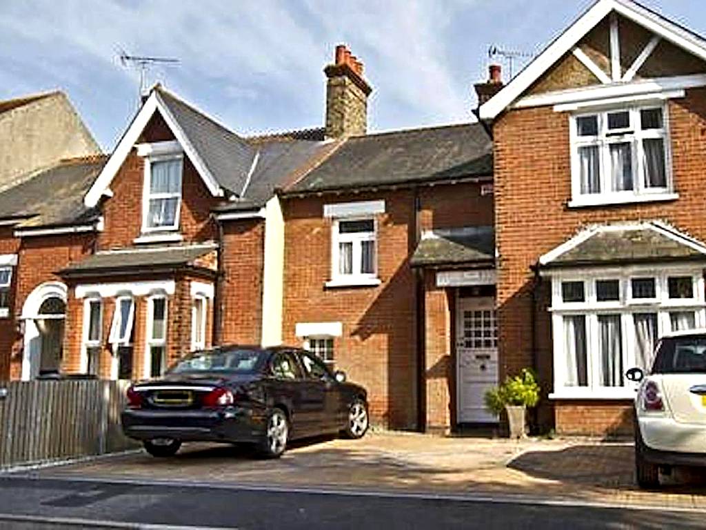 Endearing Edwardian House in Quaint Deal