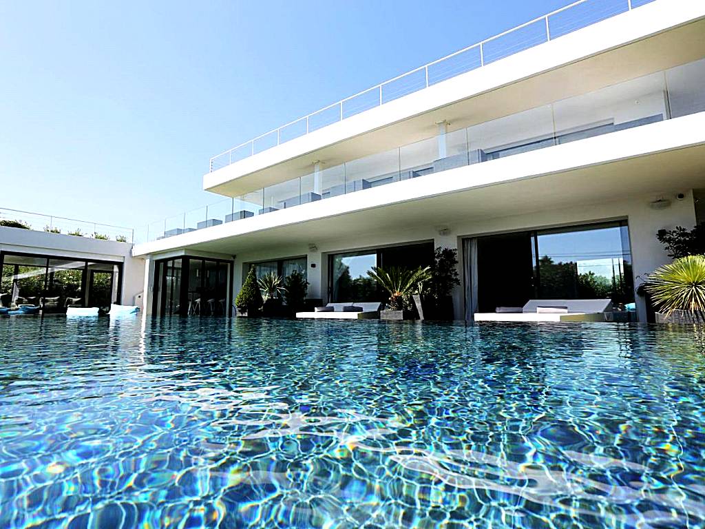 VILLA MIAMI (Les Issambres)