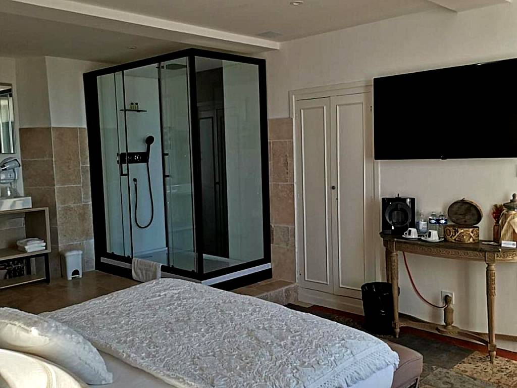 CHAMBRES LOUGOLIN