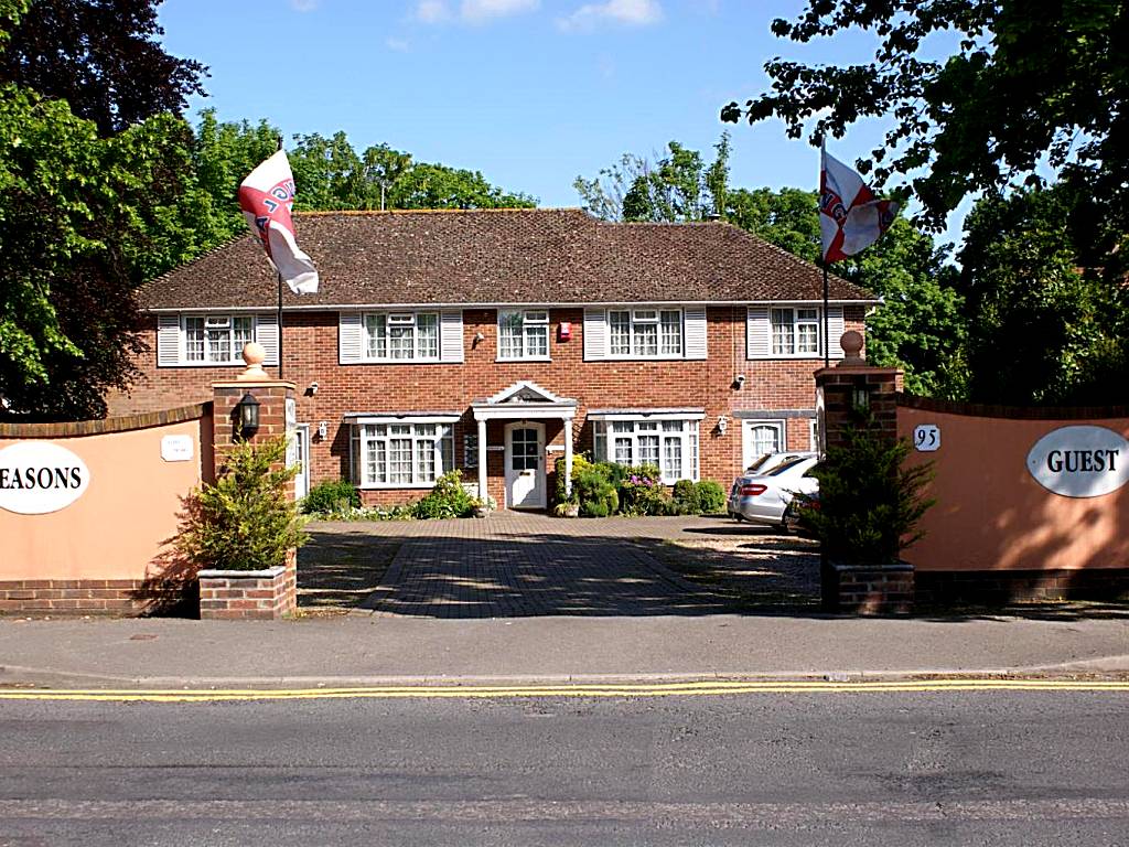 All Seasons Gatwick Guest House